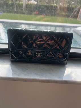 CHANEL Navy Quilted Patent Leather Wallet with CC Turnlock
